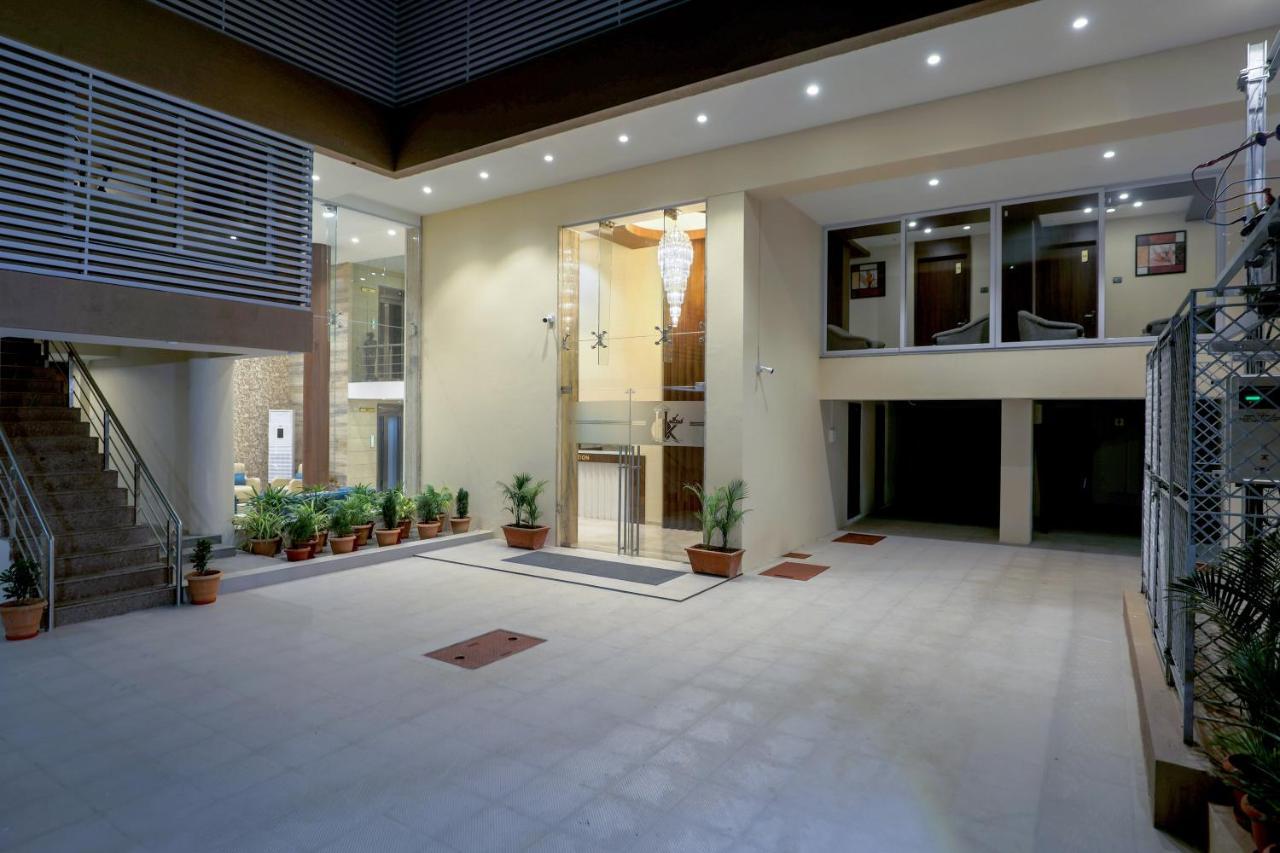 Hotel Kavery Rajkot Extérieur photo
