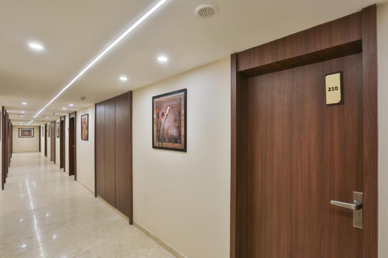 Hotel Kavery Rajkot Extérieur photo