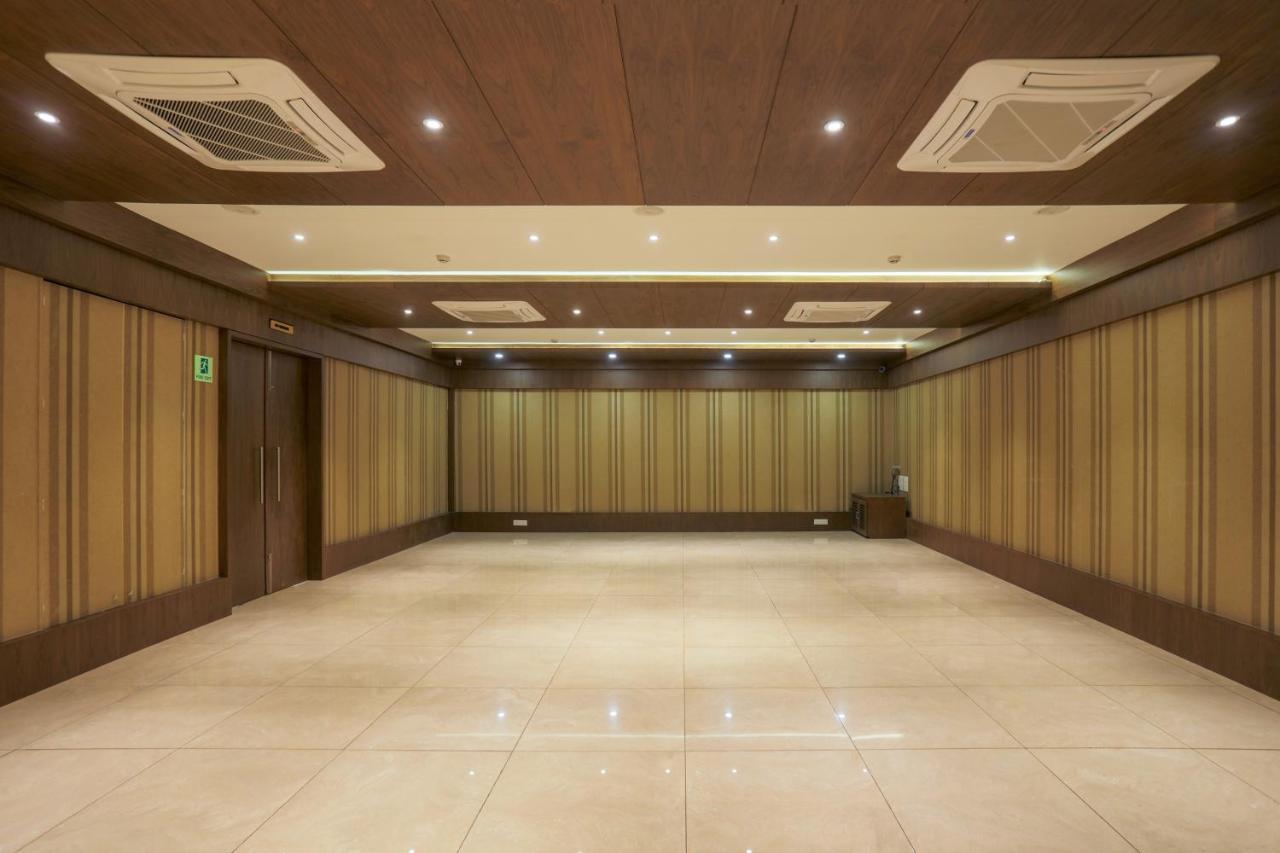 Hotel Kavery Rajkot Extérieur photo