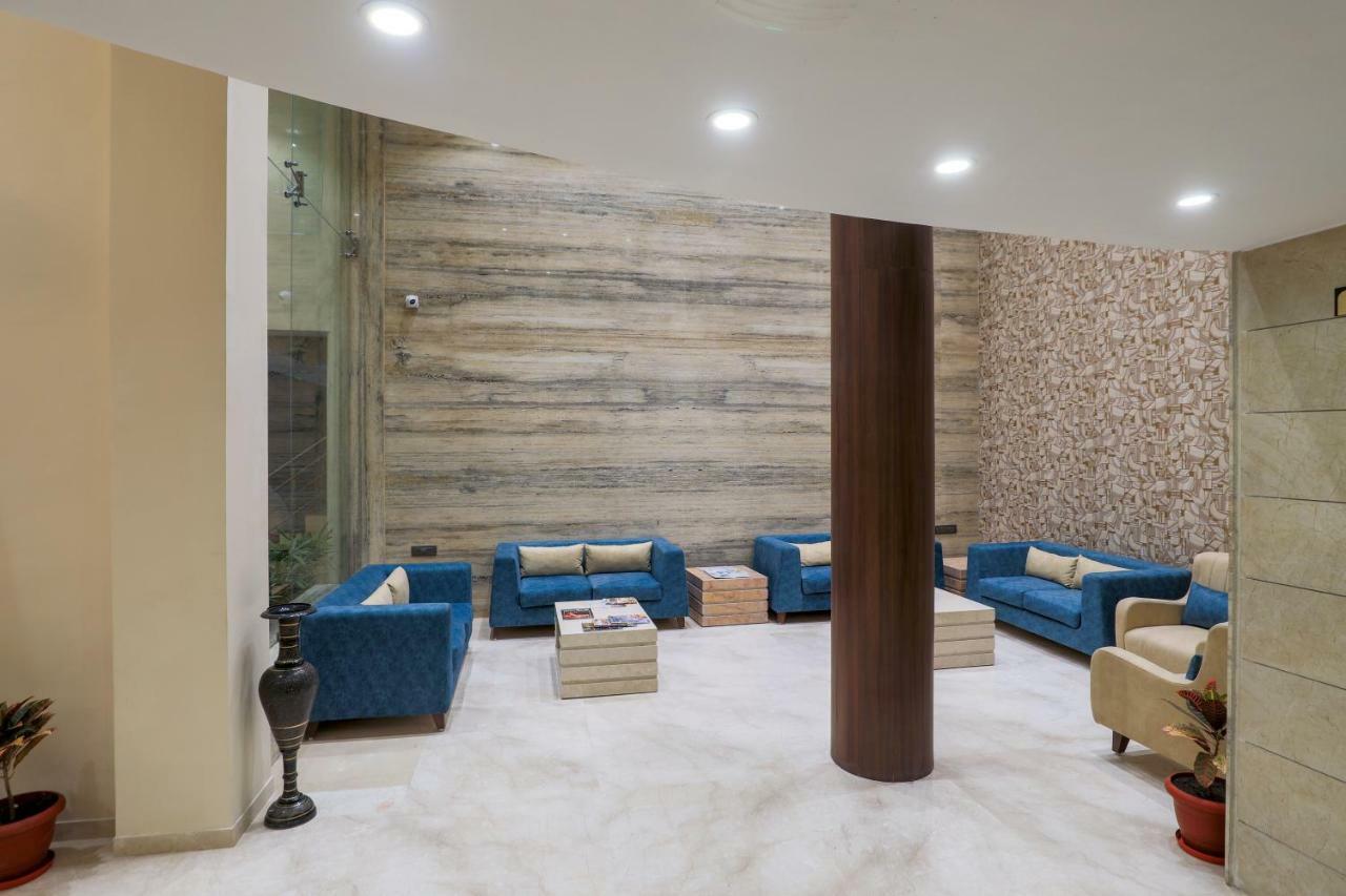 Hotel Kavery Rajkot Extérieur photo